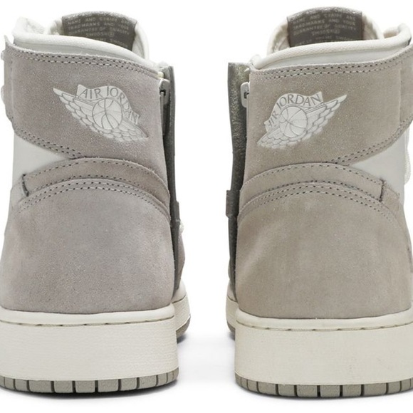 NIKE Wmns Air Jordan 1 Rebel XX 'Moon
Particle' size 7 - Picture 6 of 6